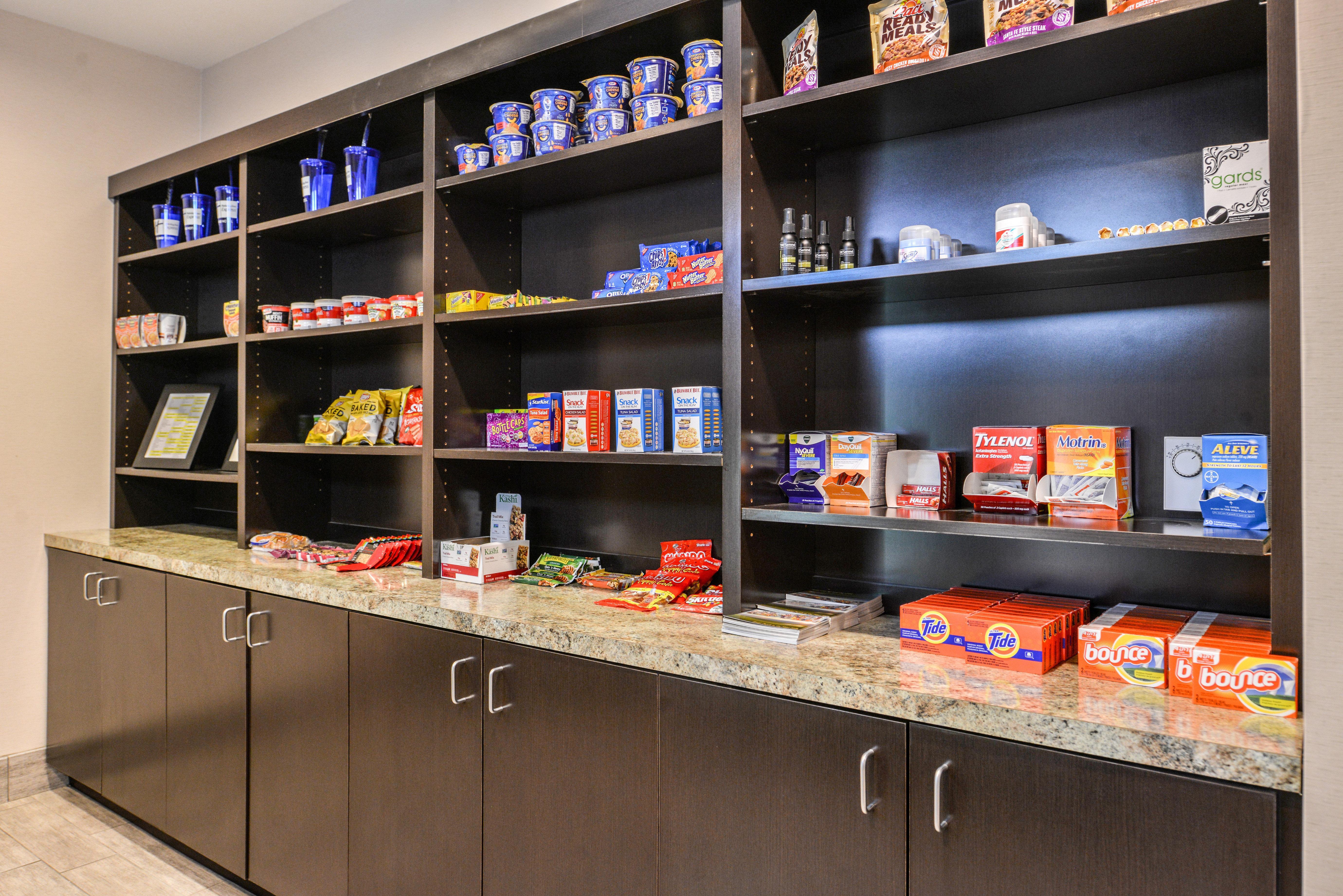 Holiday Inn Express & Suites Emporia Northwest By Ihg Экстерьер фото